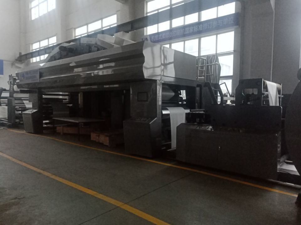 Không khí nóng IR làm khô máy tính điều khiển máy làm mỏng phim cho 1350mm Max. Web chiều rộng