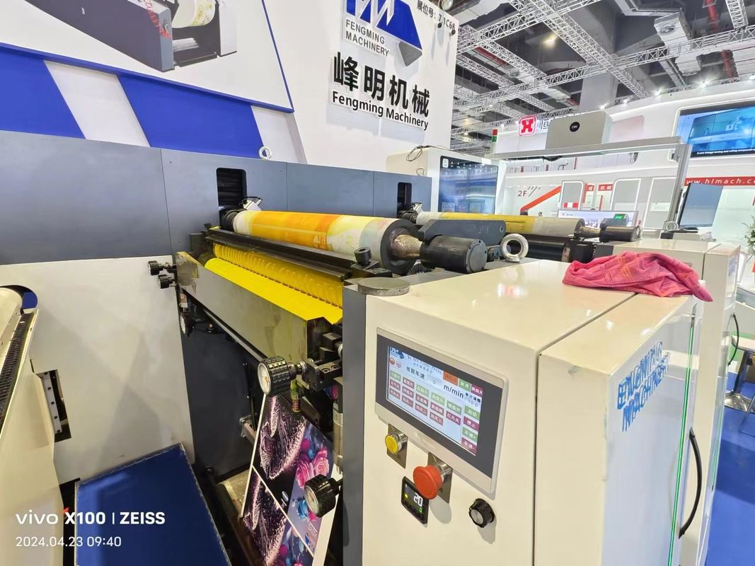 Máy in Flexo loại tay áo với hệ thống tải và thả tự động