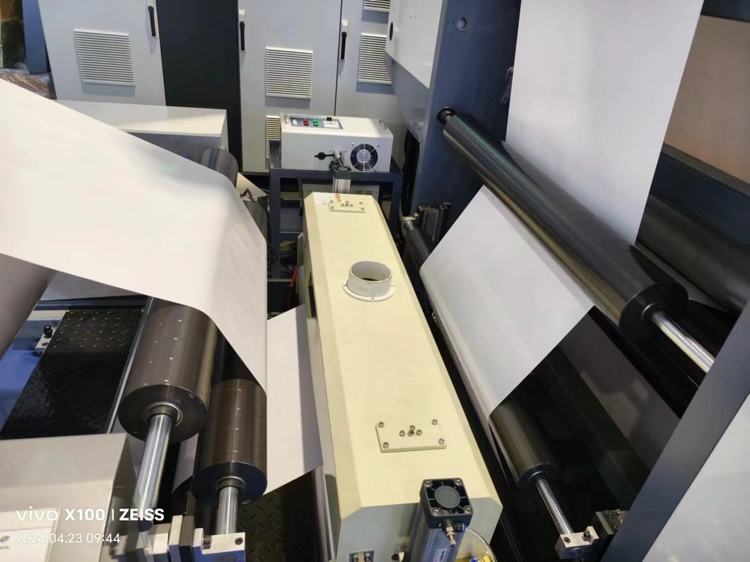 Máy sấy IR và hệ thống hướng dẫn web bao gồm trong máy in Flexo loại tay áo