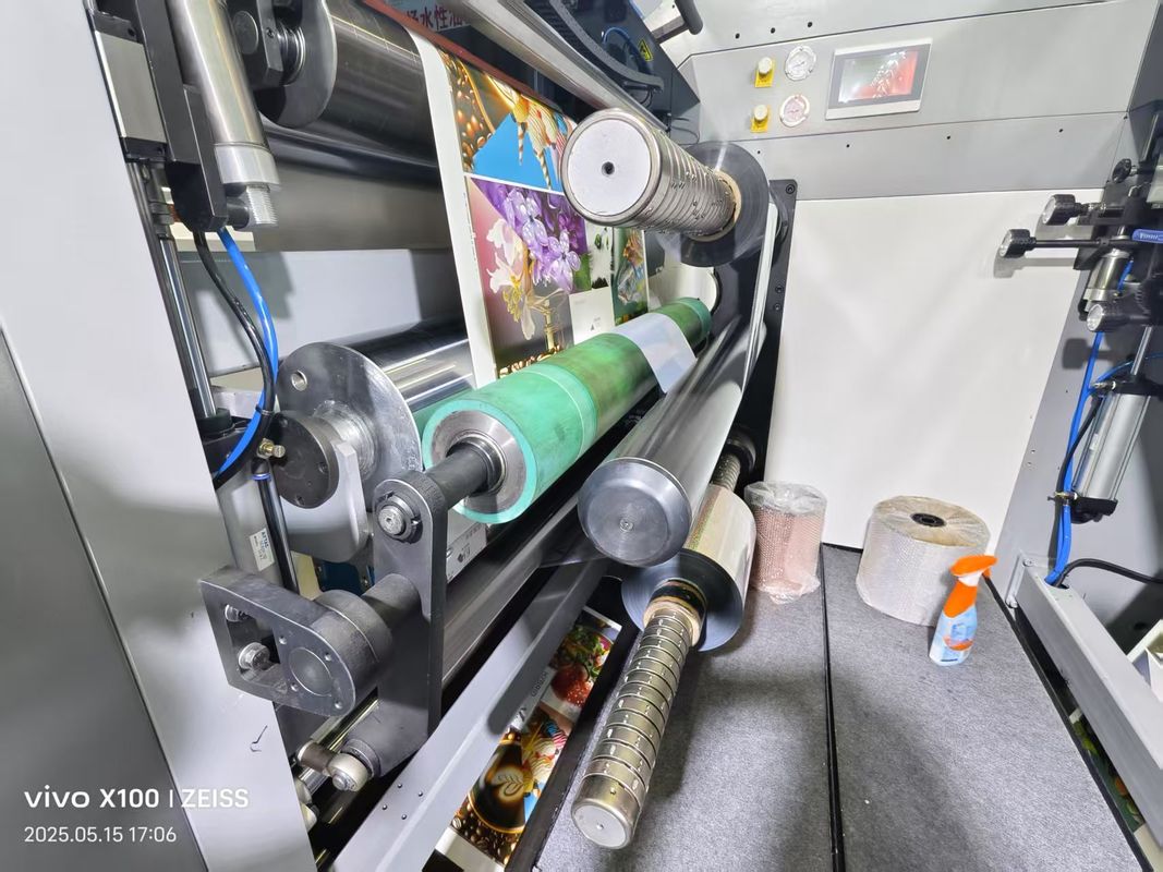 Tự động chất lượng cao cuộn để cuộn loại cánh hoa Full Servo Model Flexo trong dòng máy in