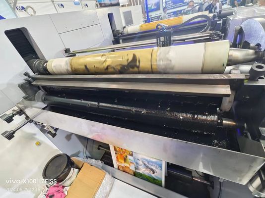 Máy in Flexo loại tay áo cho túi giấy Cup Carton và gói 1000mm Chiều rộng 150m / phút Kiểm soát tốc độ PLC
