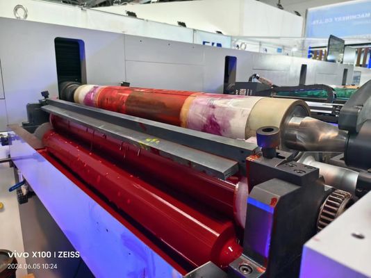 Máy in Flexo hộp pizza màu đục đục